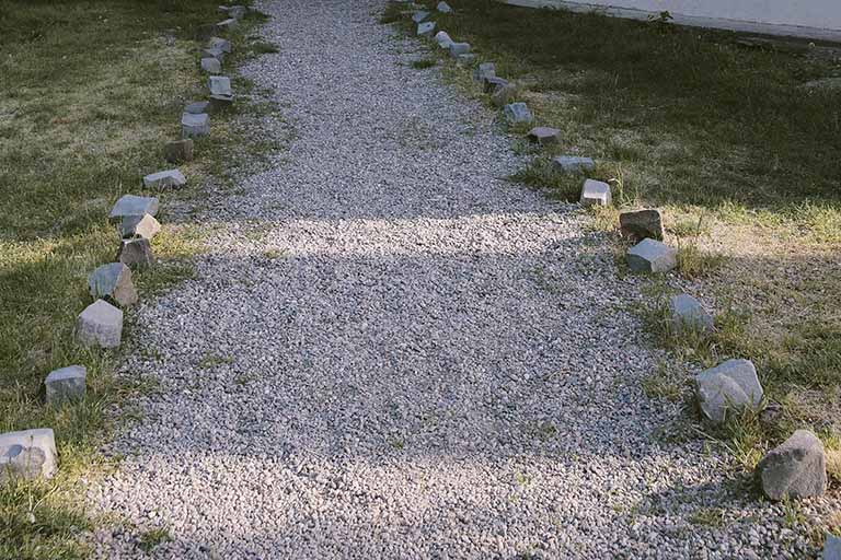 Pathway Gravel to house