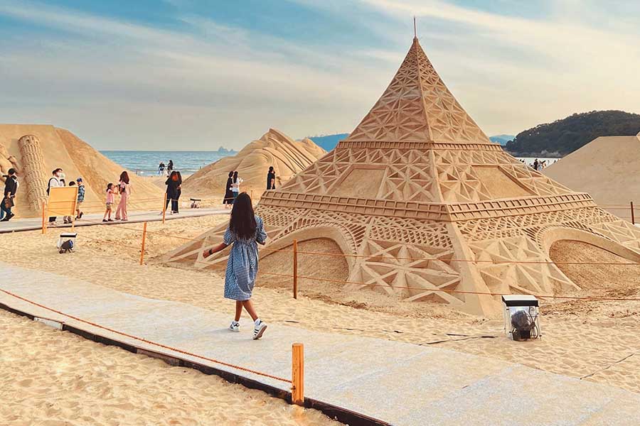 big sand sculpture